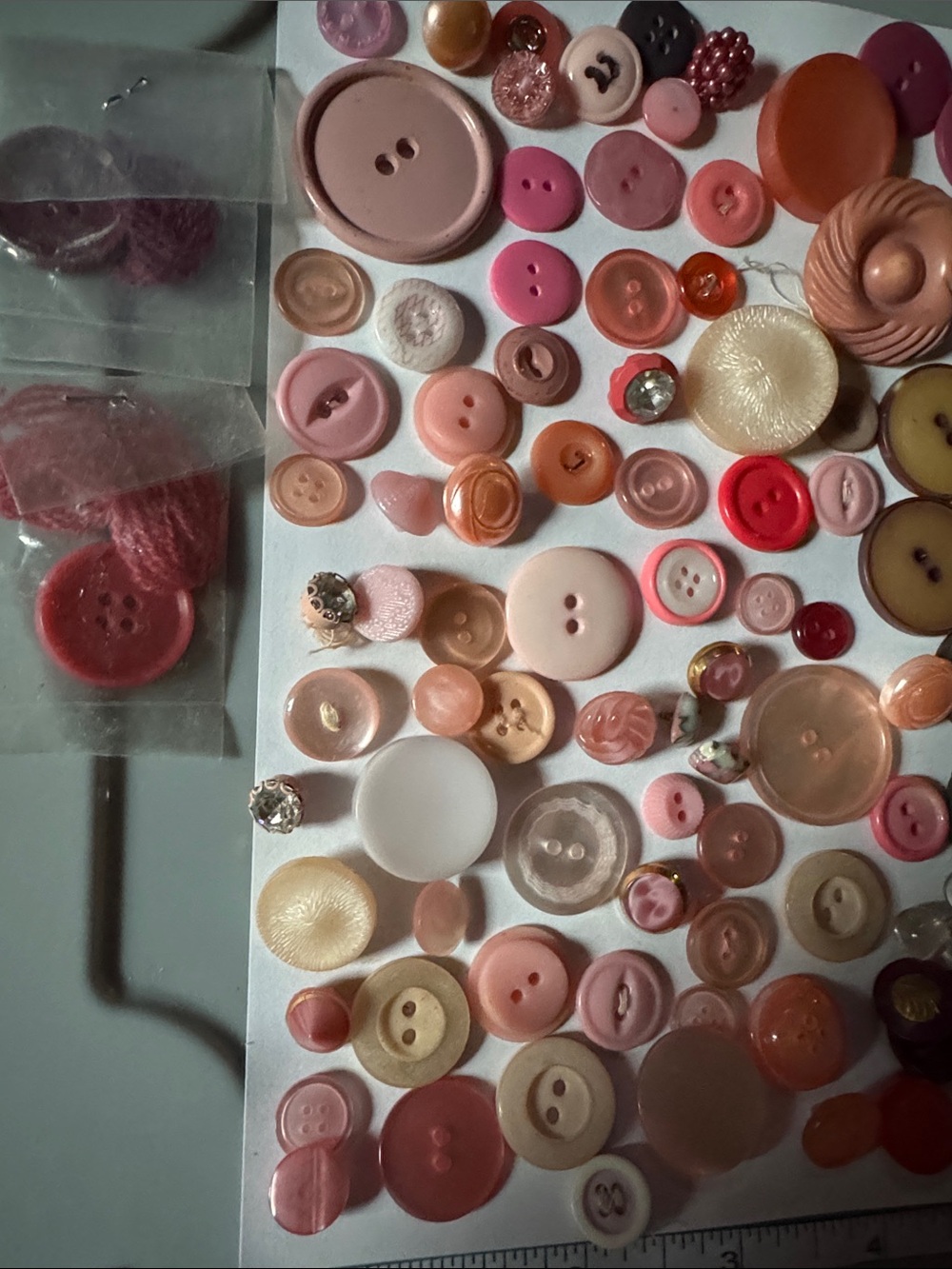 Button Lot- Pink, Purple, & Reds - Picture 2 of 15